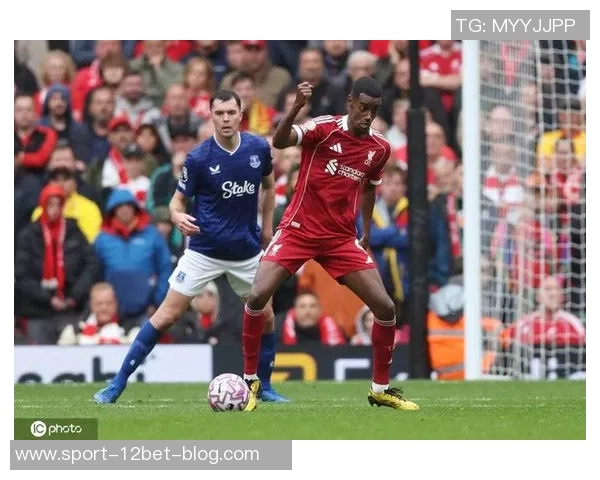 卡拉格调整利物浦首发阵容维尔茨替换加克波埃基蒂克与伊萨克齐登场